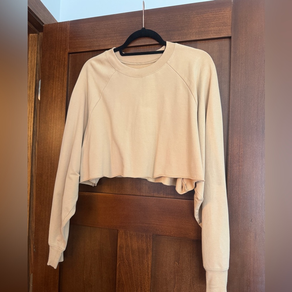 Alo yoga double take women's pullover size medium tan gently worn
